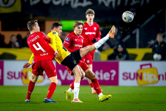 九游体育官网-荷甲倒计时；阿贾克斯清晨强势反弹；细节引发关注；震撼外界；身体对抗强度拉满的简单介绍