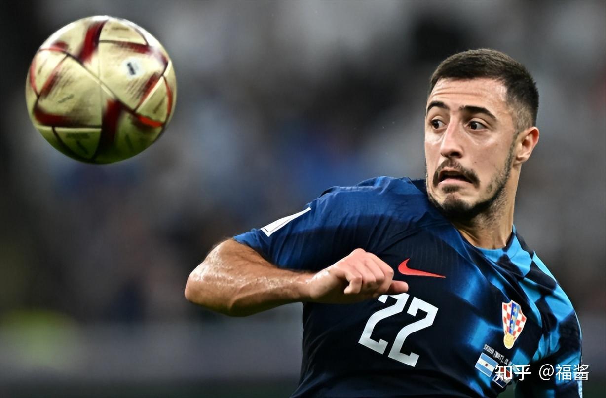 九游体育平台登录-包含今晚巴塞罗那调整名单以备意大利杯，主帅复盘环节打磨，球迷炸锅，训练强度明显提升的词条