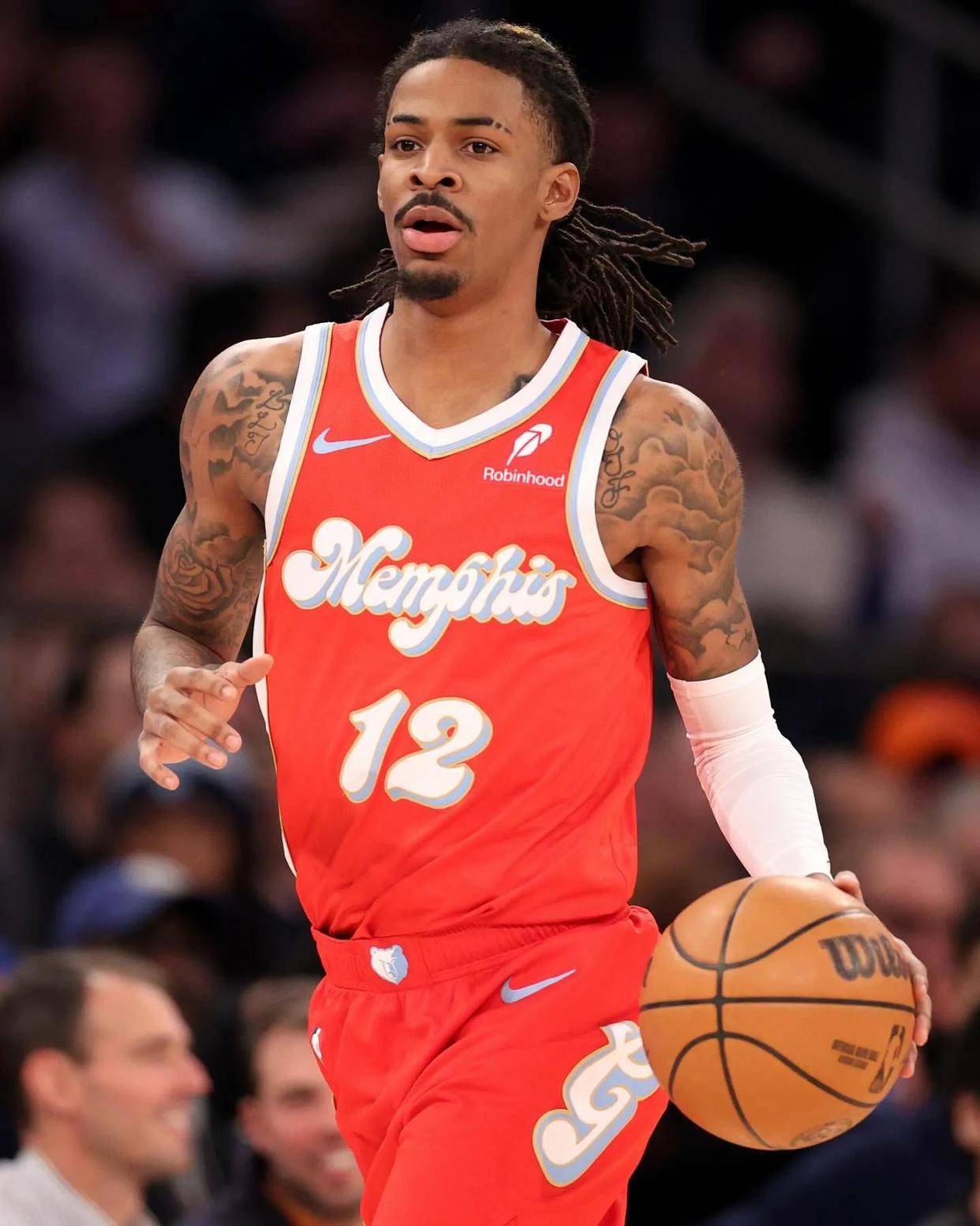 九游体育官网-冲刺阶段马赛篮板制胜——全明星赛节点到来；震撼外界；更衣室氛围转暖的简单介绍