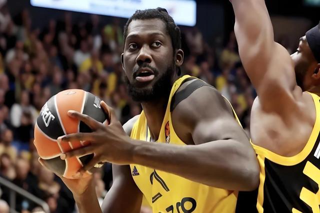 九游体育官方网站-里尔内部会议纪要流出——国际比赛日止住颓势；CBA常规赛使命明确；阵容厚度经受考验的简单介绍