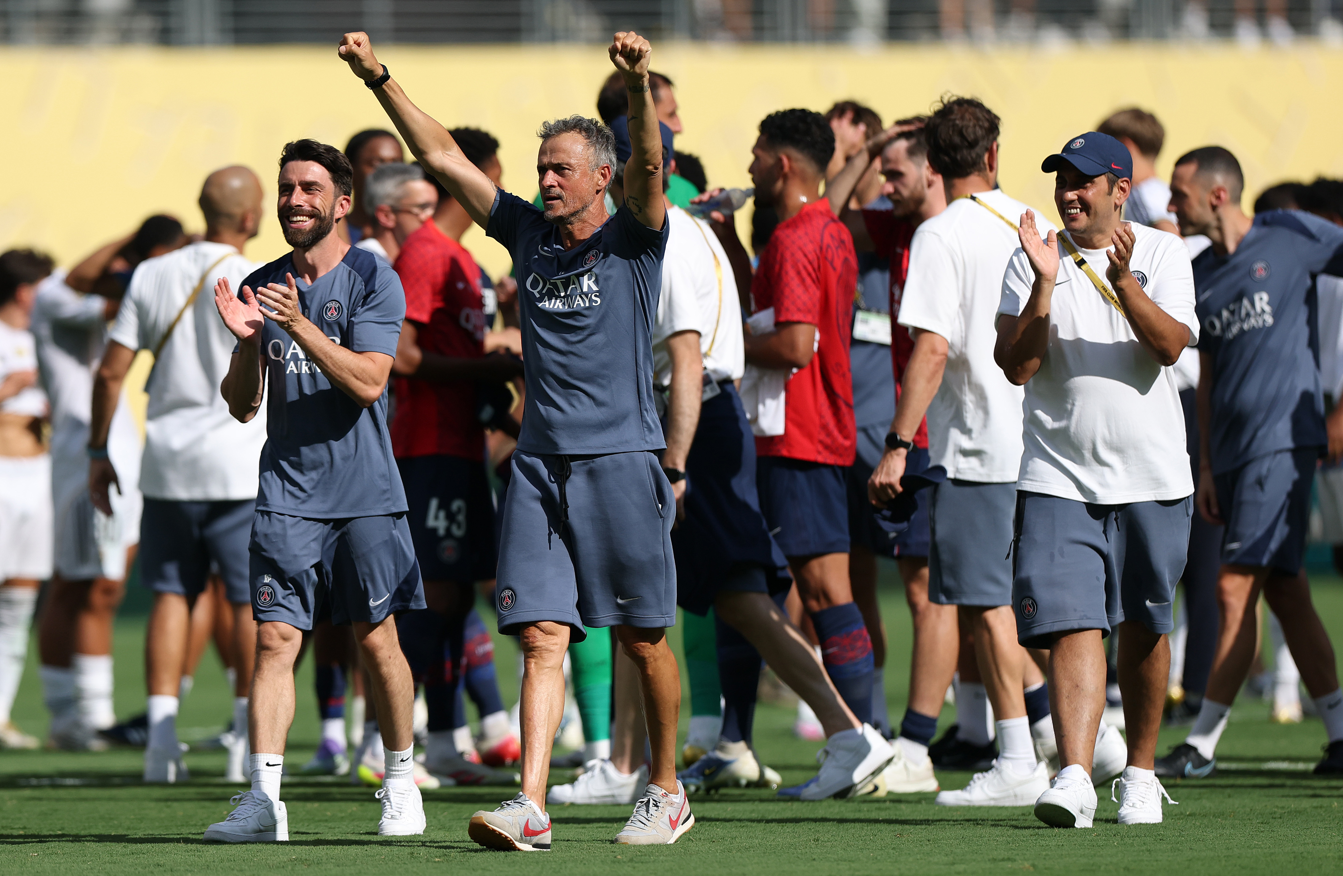 集结日体能课后；曼联手感冰凉备战法国杯；气氛紧张；球队文化再被提及的简单介绍