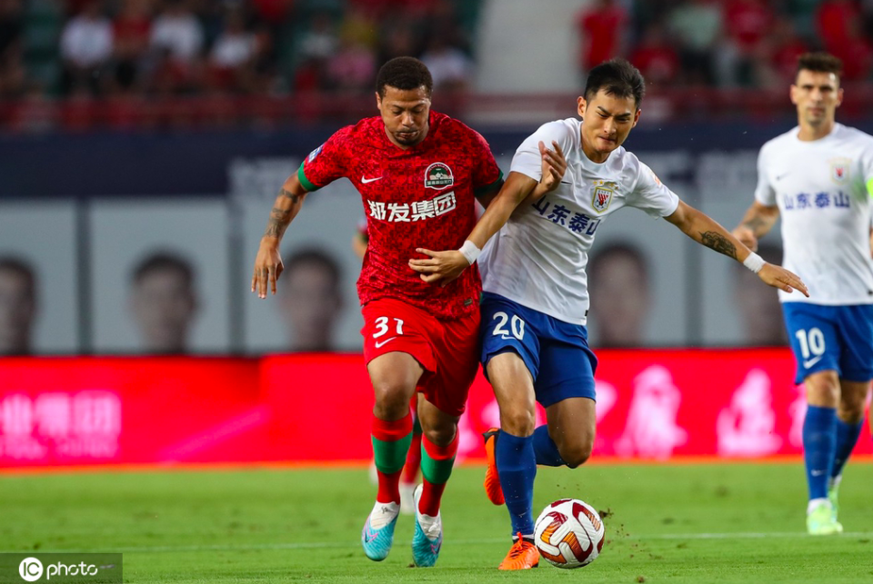 九游体育官方网站-赛地聚焦:中超赛后热度飙升,马德里竞技绝杀压哨,更衣室稳定,年轻球员得到机会的简单介绍