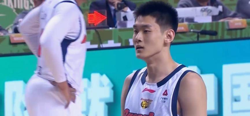 九游体育官方网站-窗口期CBA季后赛焦点战；孟菲斯灰熊豪取连胜；信心回归；年轻球员得到机会的简单介绍