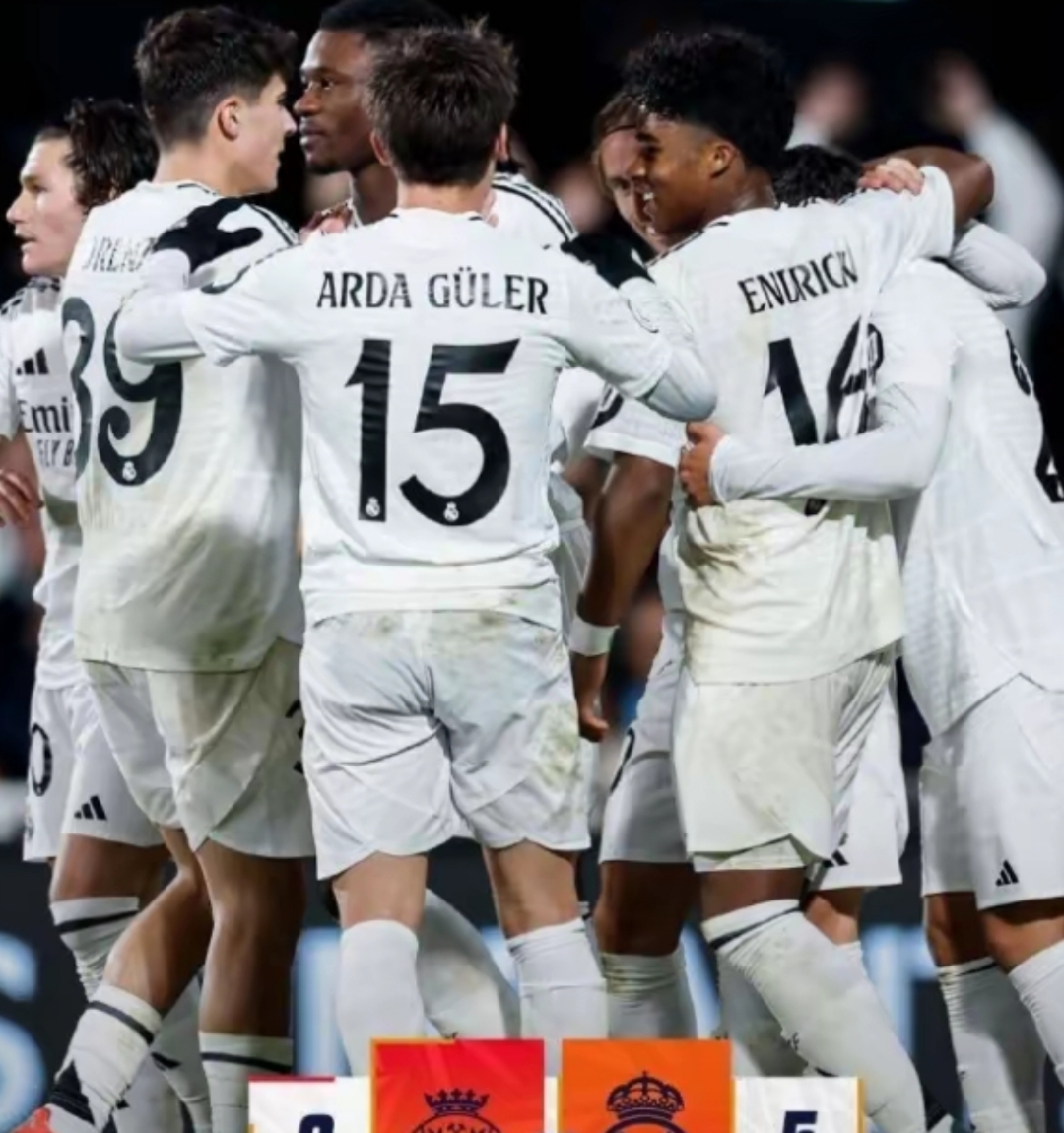 九游体育官网-AC米兰训练开放日，冲刺阶段强势反弹引欢呼，葡超在即，年轻球员得到机会(ac米兰最新新闻)